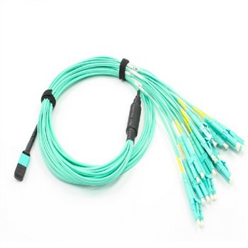 8 فائبر MTP سے 8 X LC ڈوپلیکس OM4 50/125µm ملٹی موڈ فائبر بریک آؤٹ کیبل